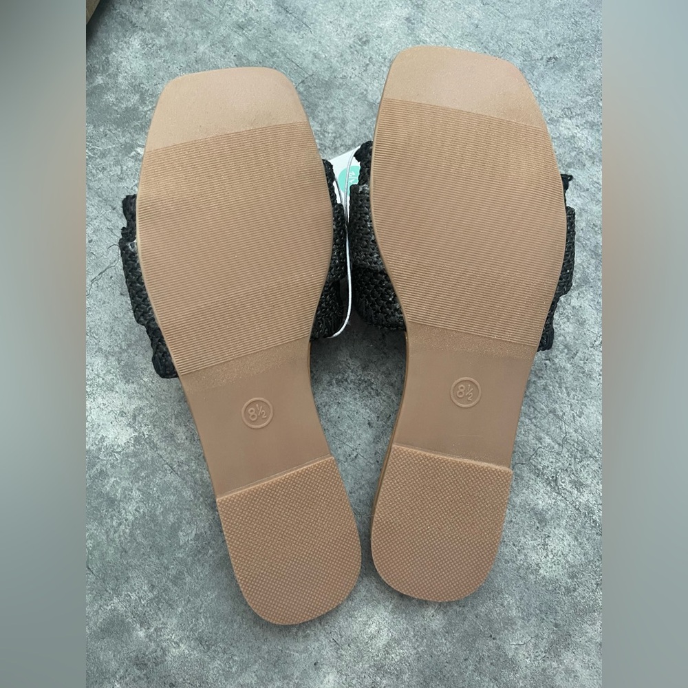 Target Exclusive - Chrissy Slide Sandals by Universal Thread in Black NWT - Picture 7 of 7